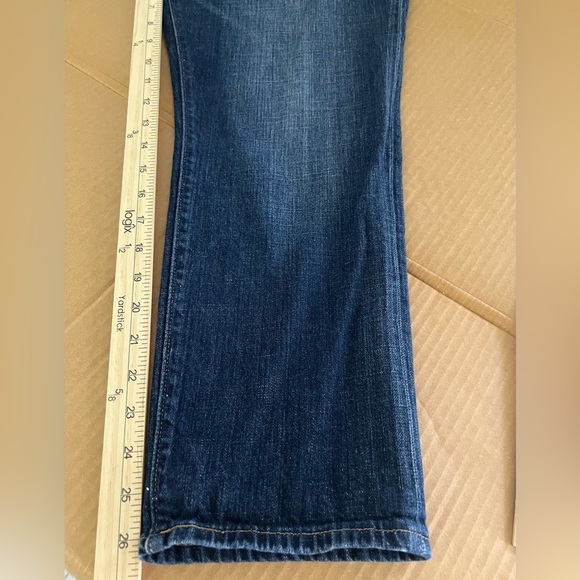 LEVIS BOYFRIEND FIT JEANS SZ 32 WOMENS CROP MILD WHISKERING RELAXED FIT - Picture 7 of 7